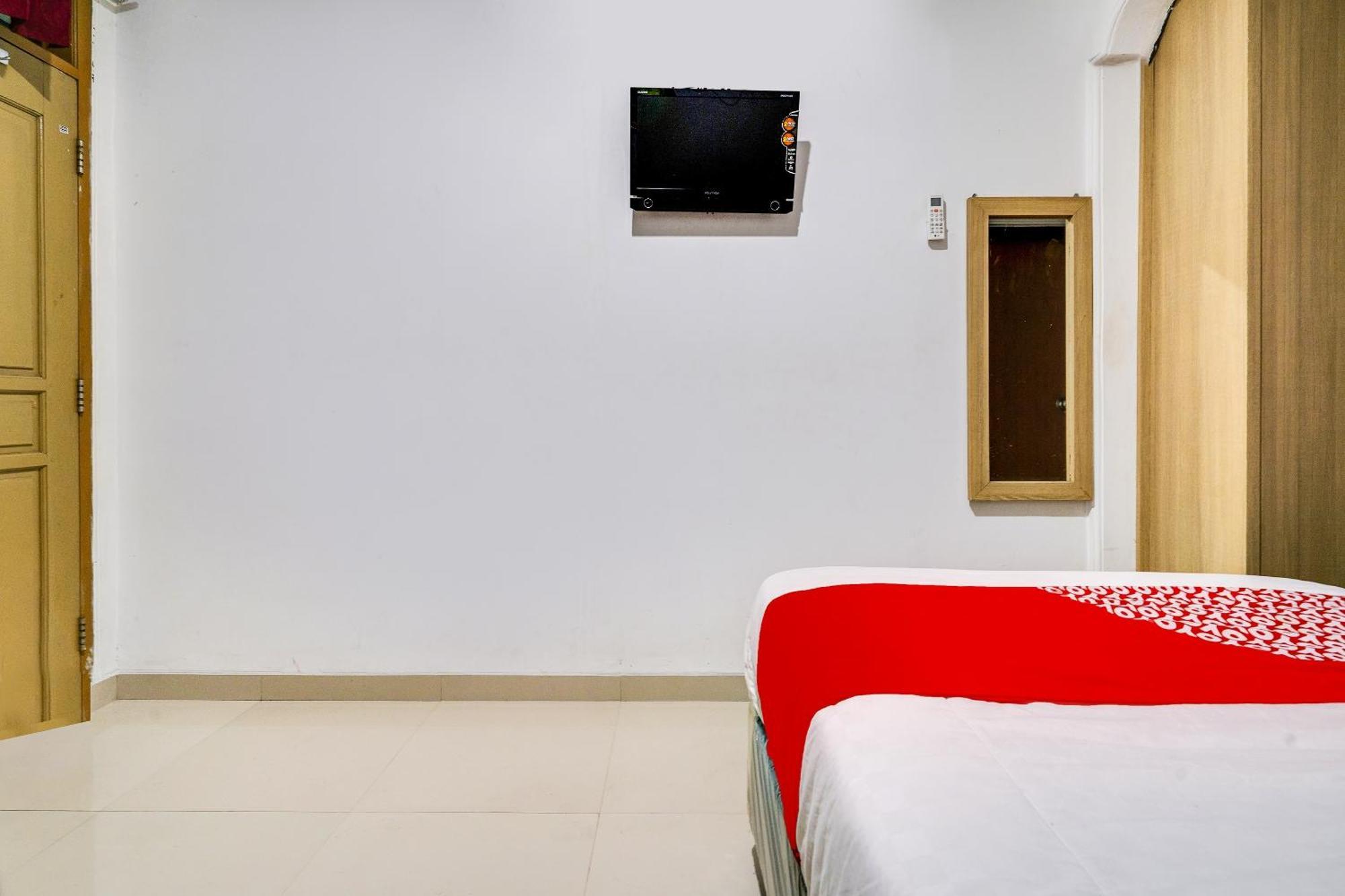 Hotel Oyo Life 91994 Sawerigading Jatinangor Syariah Sayang Exterior foto
